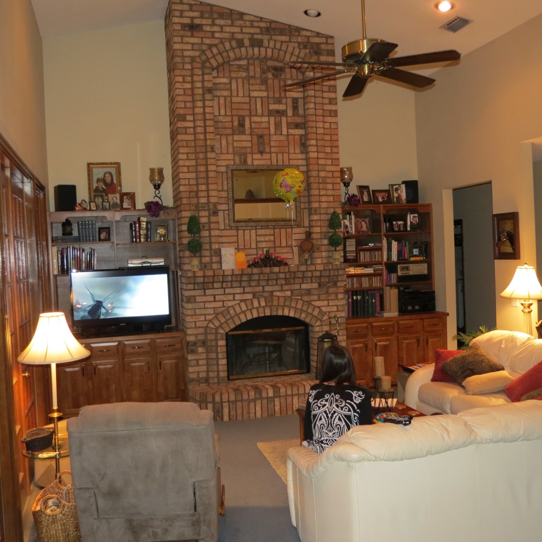 Home and family of my cousin Pam, husband Bob, daughter Ashley  1 of  7 (#9079)