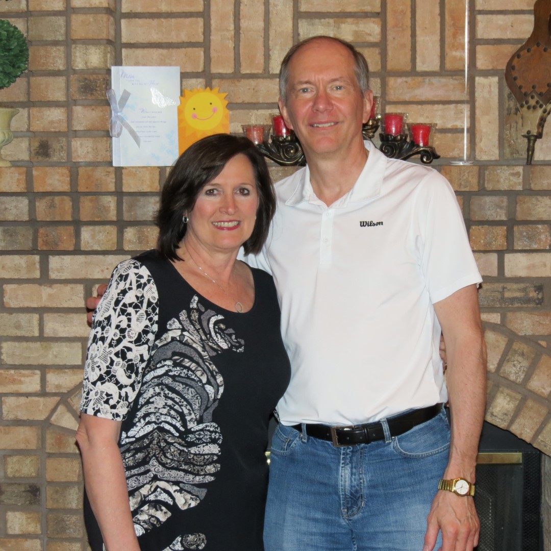 Home and family of my cousin Pam, husband Bob, daughter Ashley  4 of  7 (#9082)