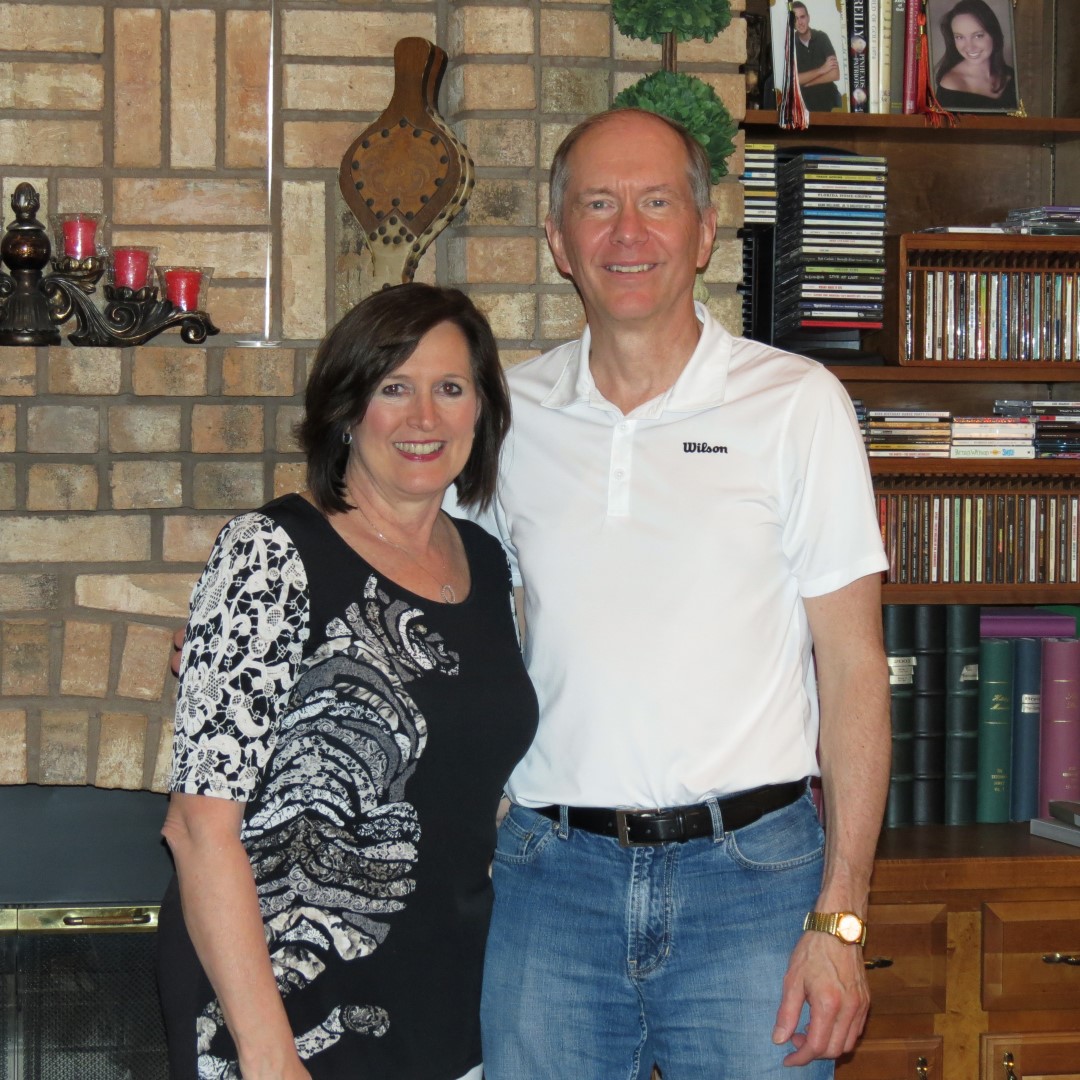 Home and family of my cousin Pam, husband Bob, daughter Ashley  6 of  7 (#9084)