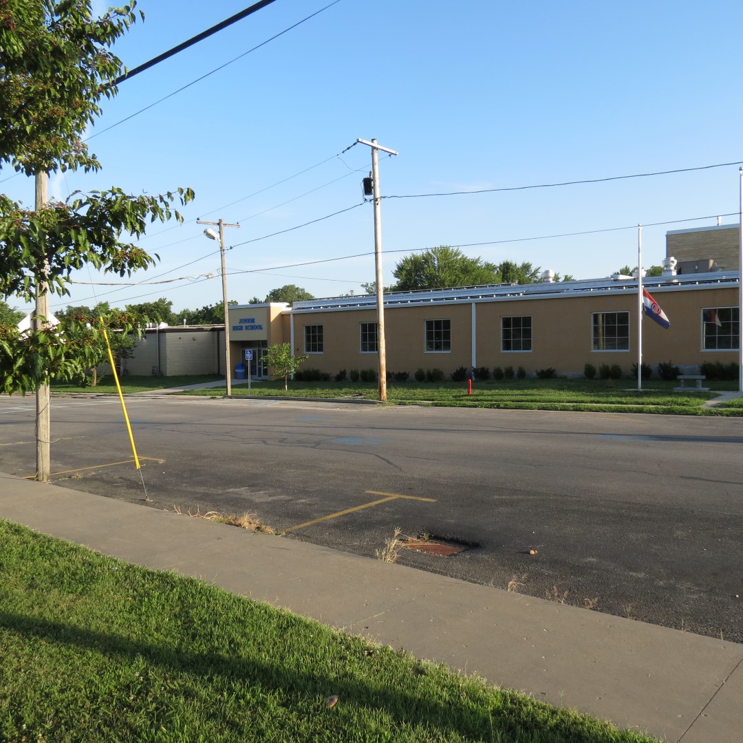 Greenfield MO School and Church for TLI  3 of  4 (#9413)