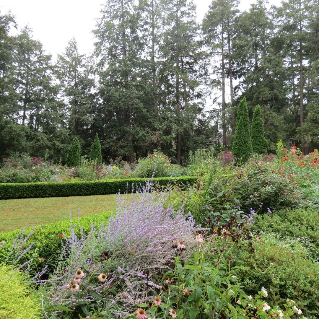 Prospect House was the home of Woodrow Wilson as President of Princeton University  7 of  9 (#9998)