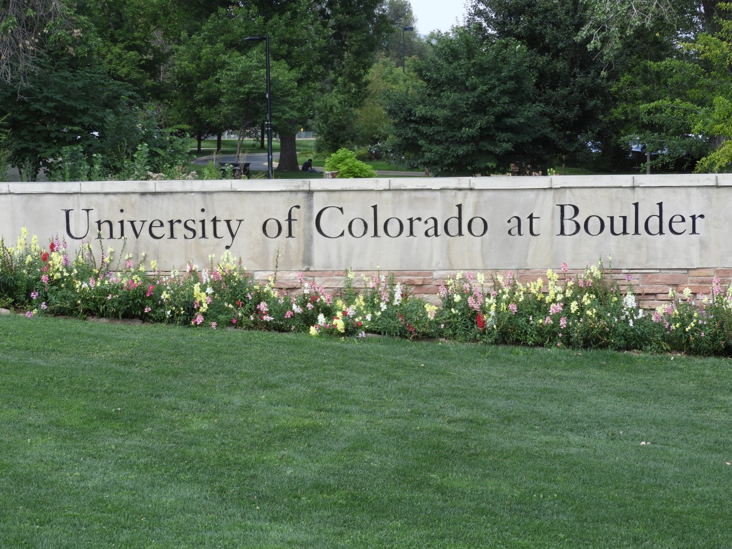 University of Colorado in Boulder CO  1 of  2 (#0895)