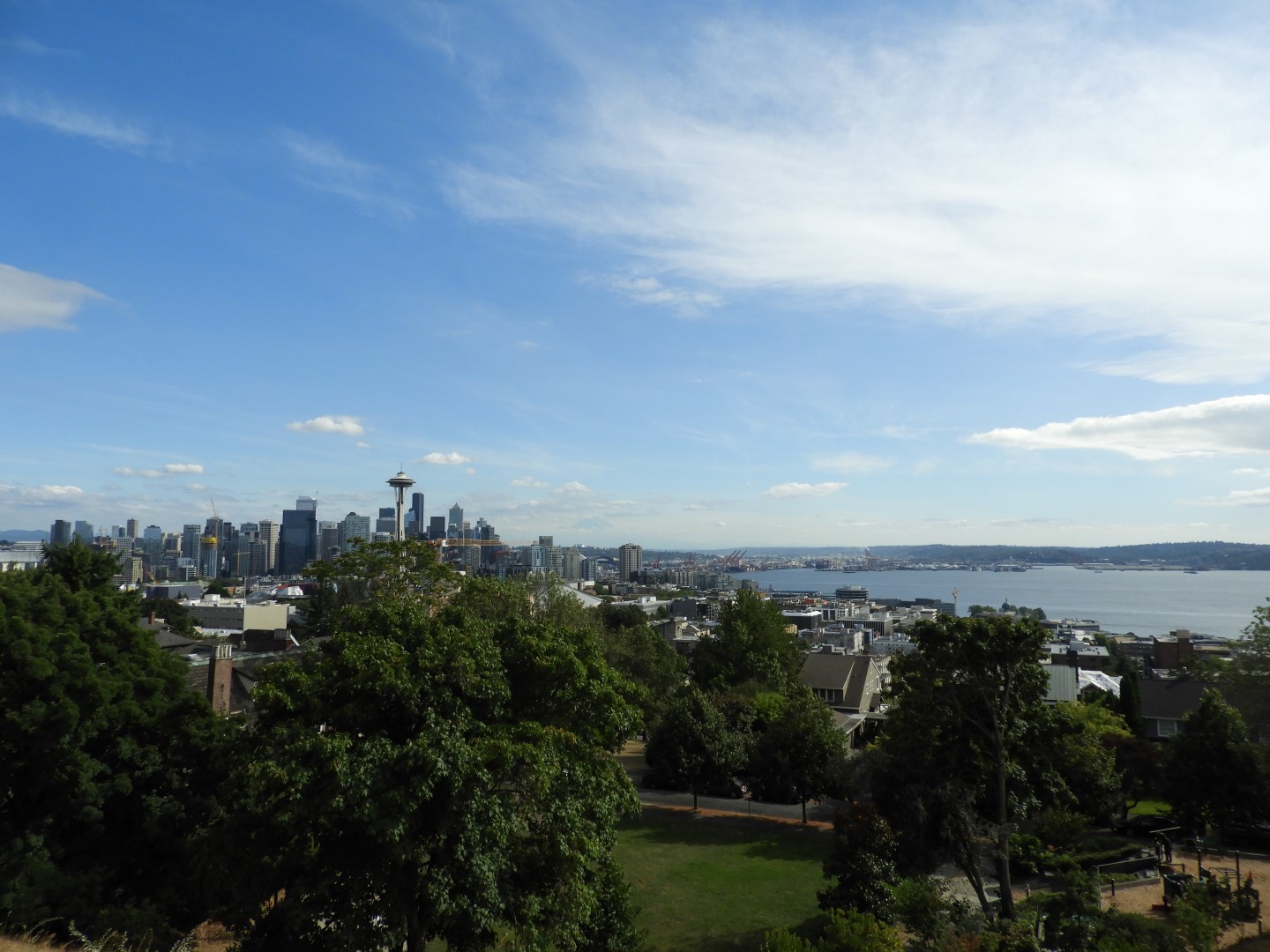 Views from Kerry Park in Seattle WA 19 of 27 (#1055)