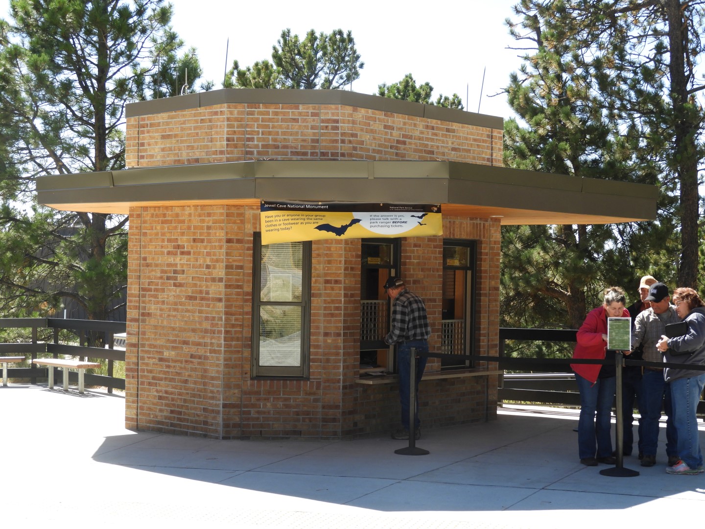 Jewel Cave National Park Facility in western South Dakota  2 of 17 (#1618)