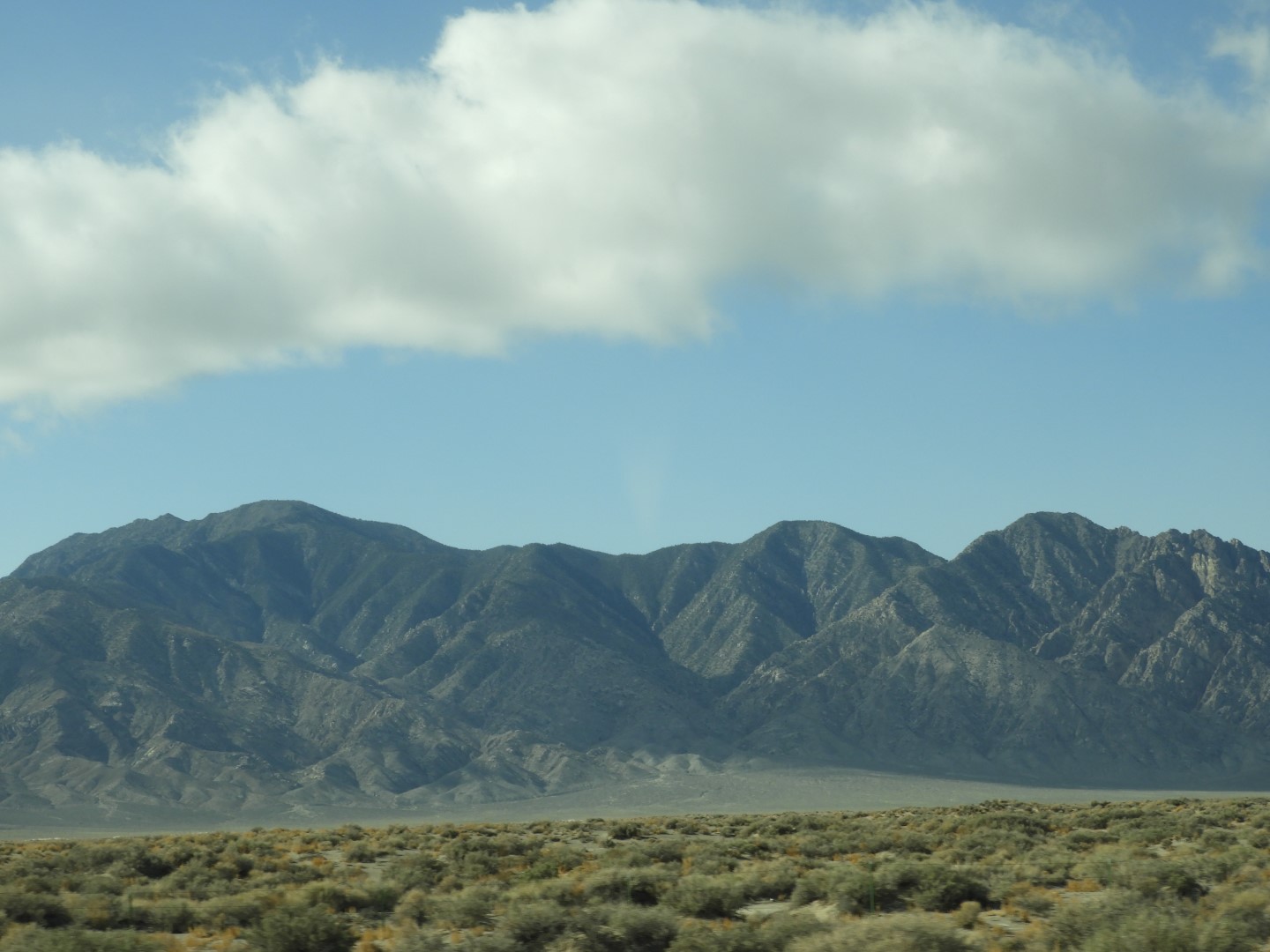 Along highway between Tonopah and Hawthorne  1 of 17 (#3068)