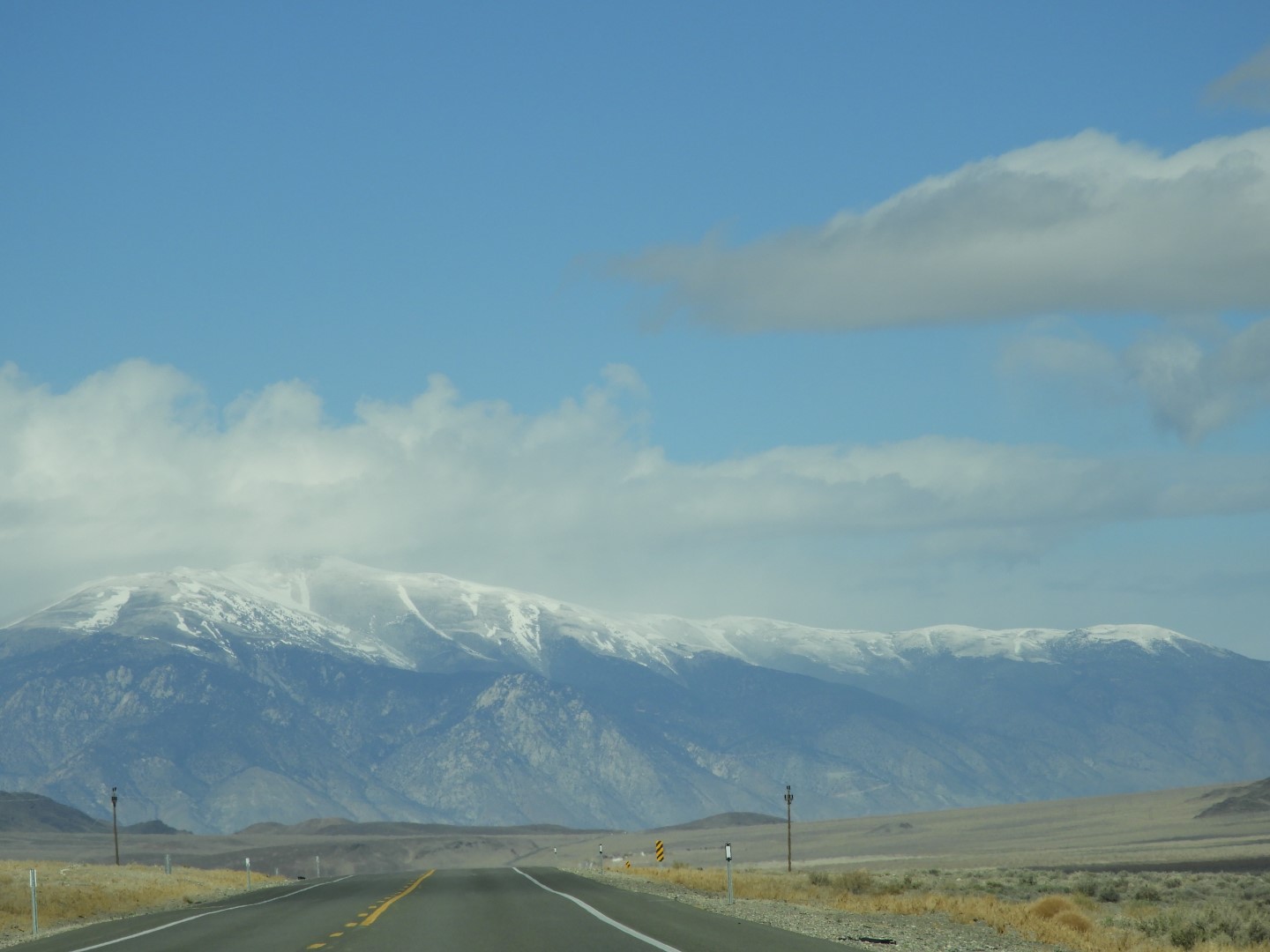 Snowy mountains between Hawthorne and Yerington  7 of 26 (#3098)