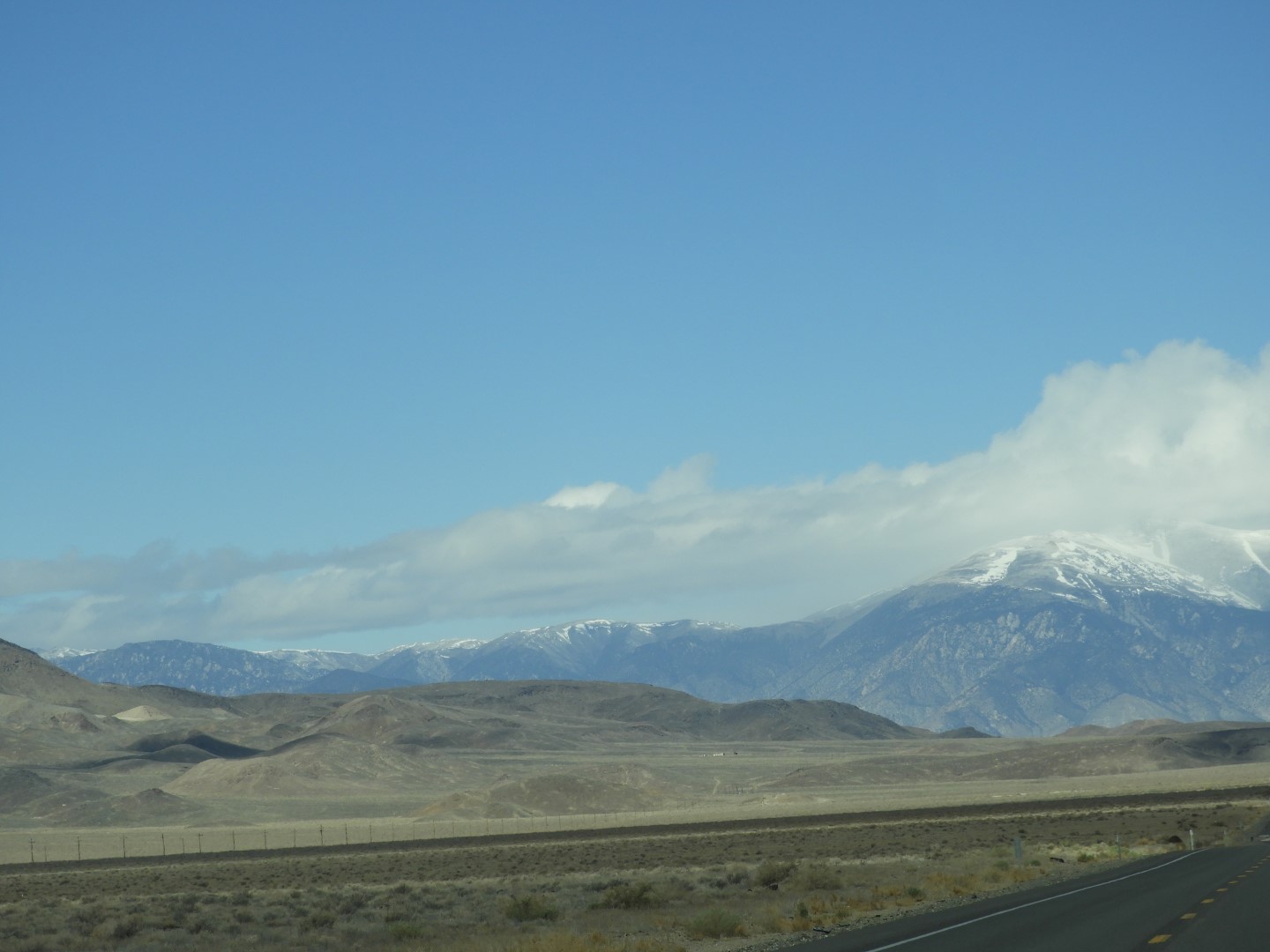 Snowy mountains between Hawthorne and Yerington  9 of 26 (#3100)