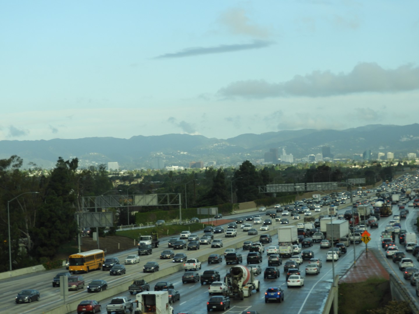 Traffic jam on the way to UCLA  2 of  4 (#3378)