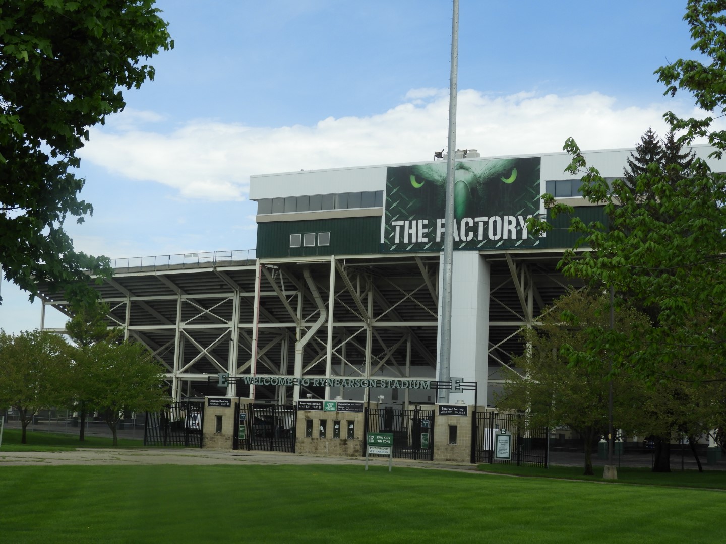 Eastern Michigan University in Ypsilianti MI  8 of  8 (#4649)