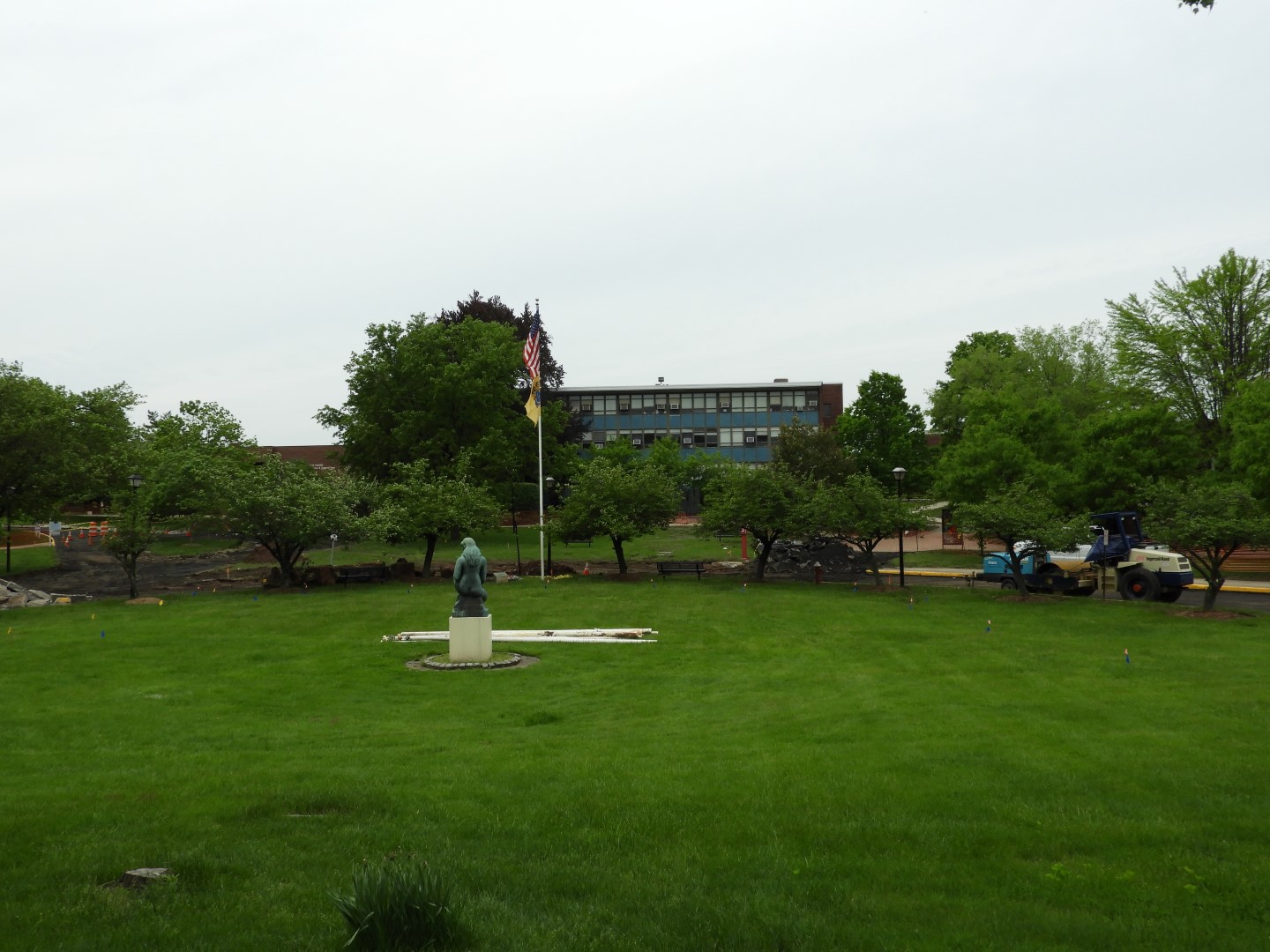 Fairleigh-Dickinson University in Teaneck NJ  2 of  5 (#4798)