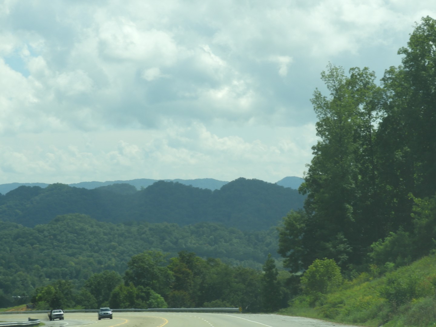 Along the Highway going to Cumberland Gap National Park near Middlesboro KY 11 of 15 (#5928)