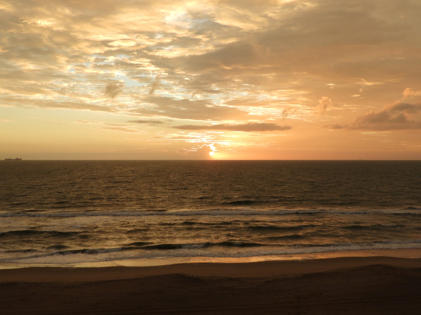 Sunrise from Hotel in Virginia Beach VA 43 of 65 (#6156)