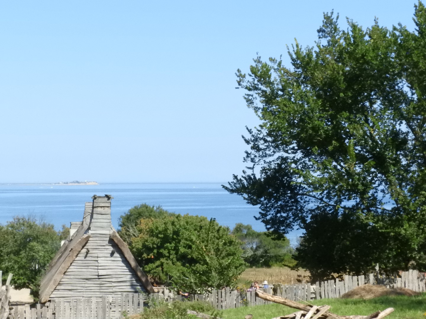 Plimouth Plantation - English Fort 6 of  8 (#0409)