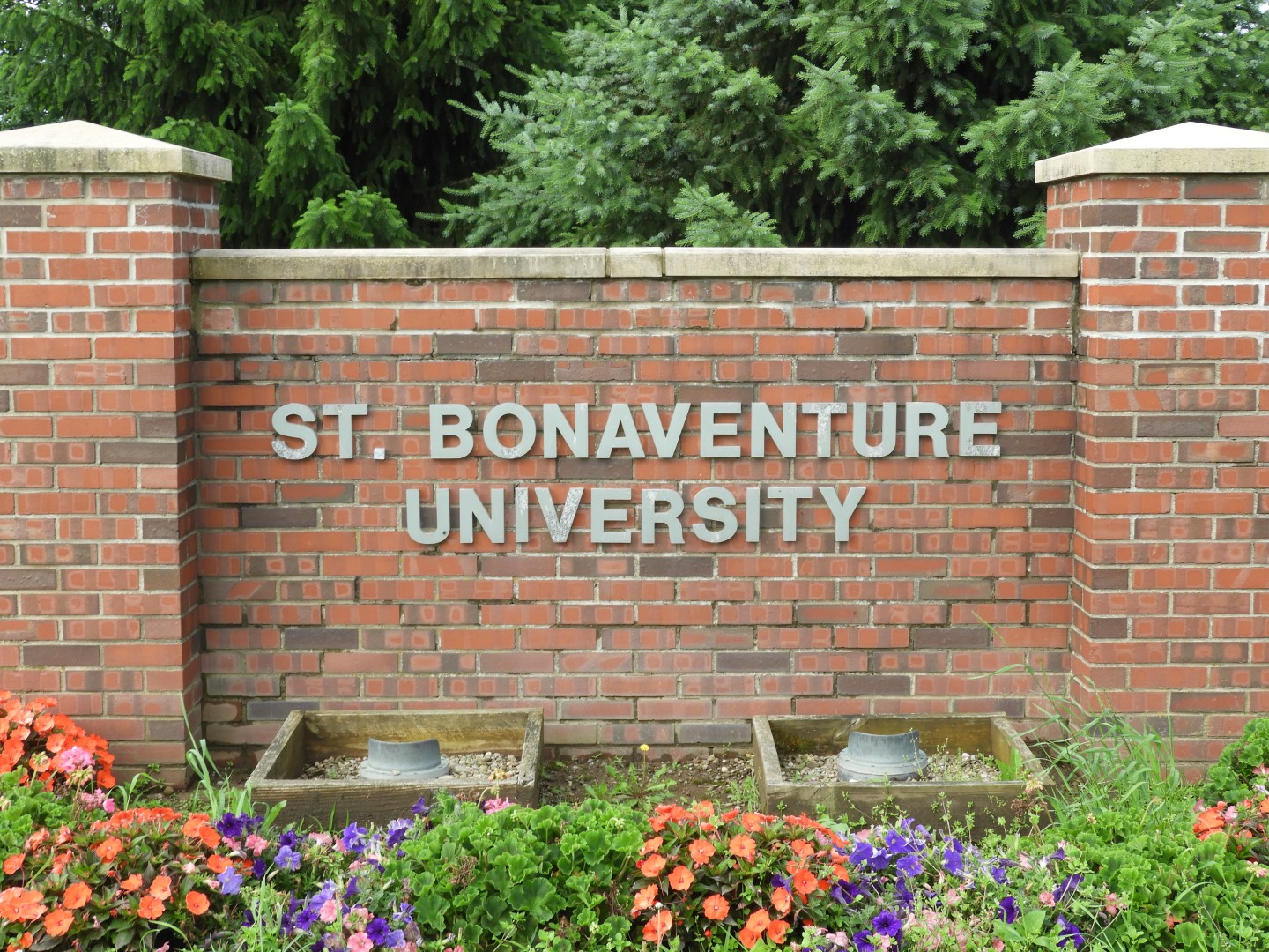 St.Bonaventure University NY 3 of  4 (#8442)