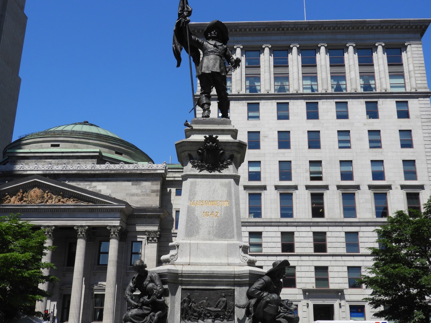 Buildings nearby to Notre Dame Basilica in Montreal QC 1 of  3 (#8729)
