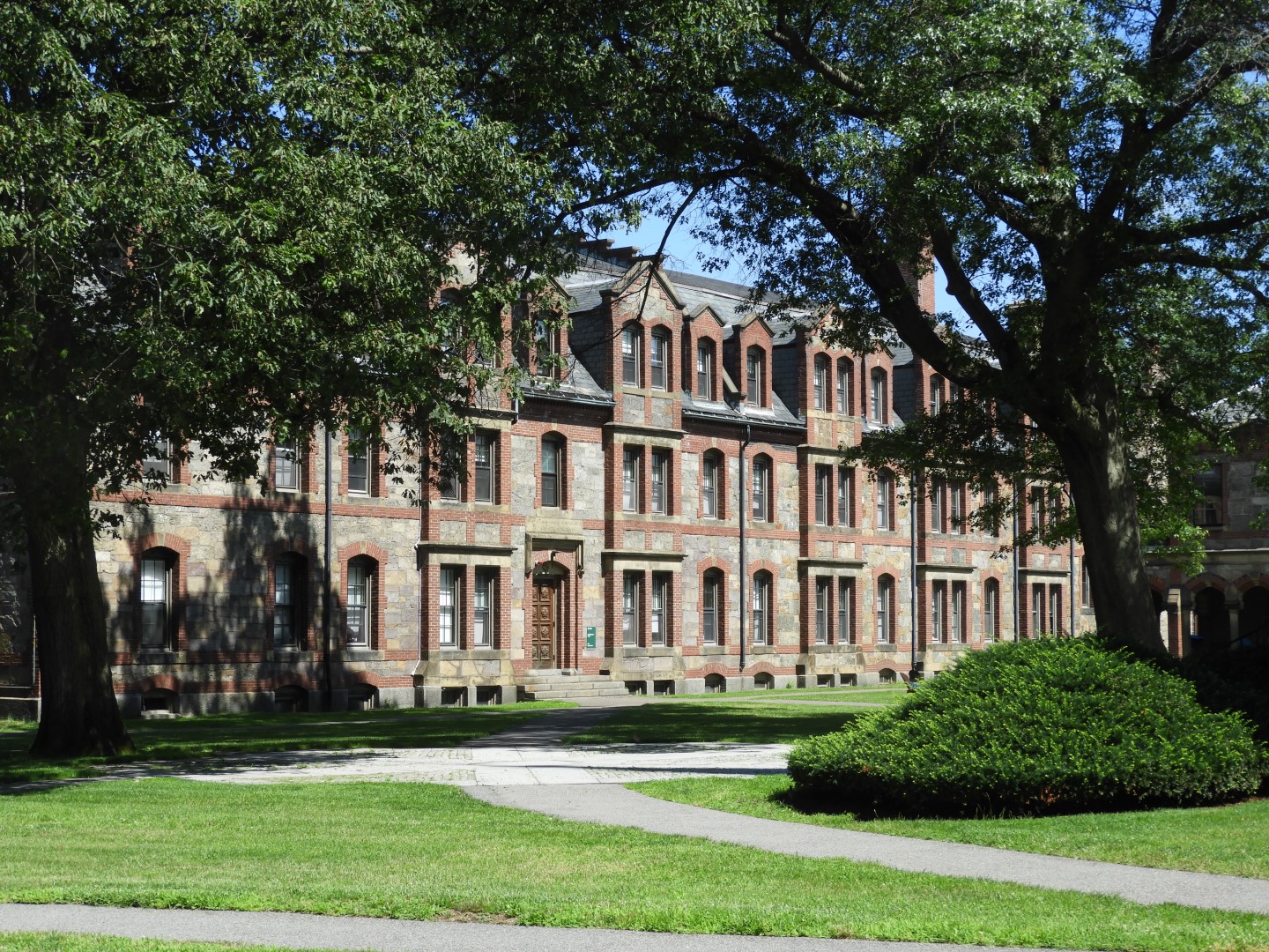 Leslie University in Cambridge MA  2 of  3 (#9298)