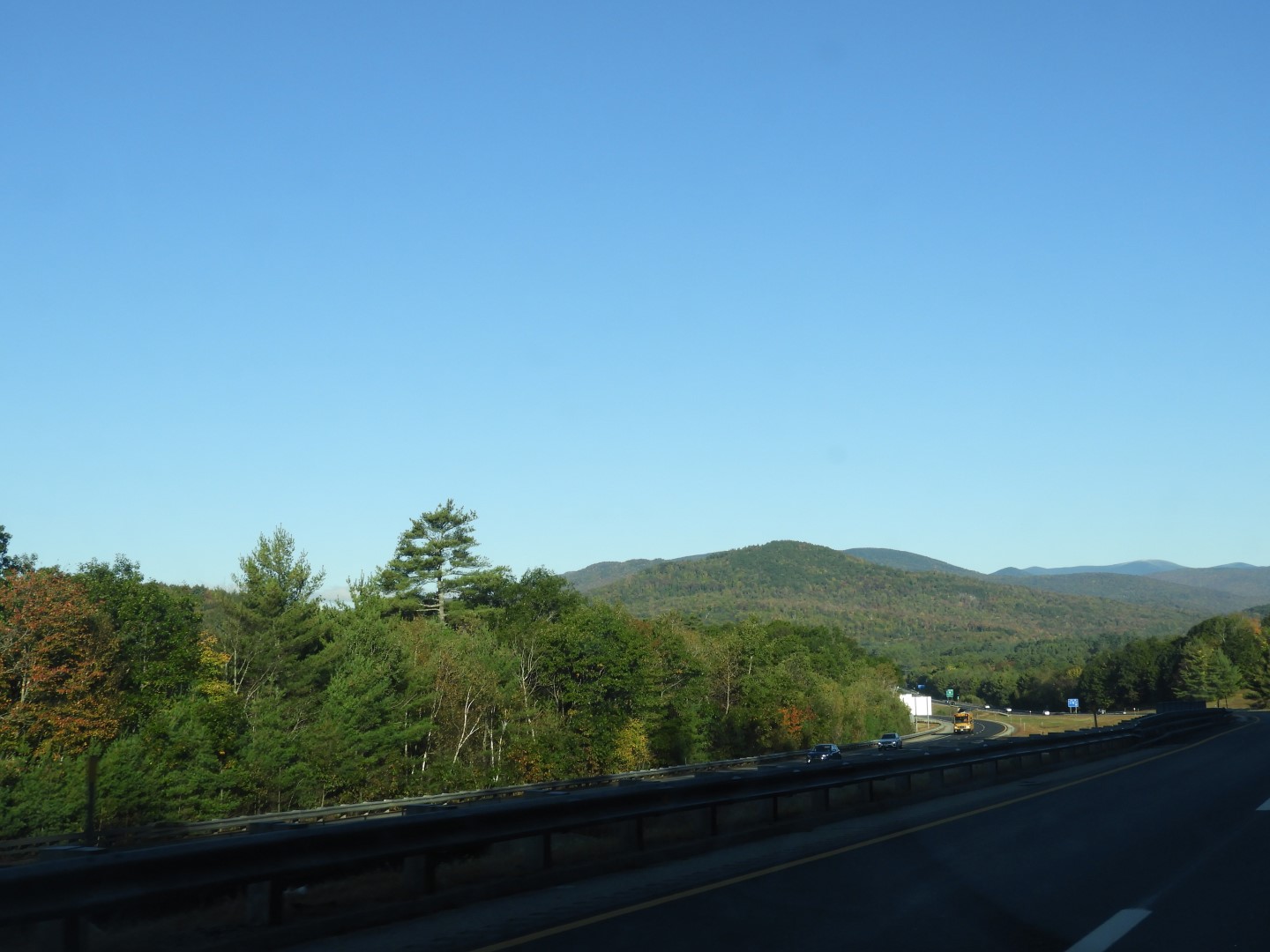 Sites along interstate through central New Hampshire 4 of 14 (#0048)