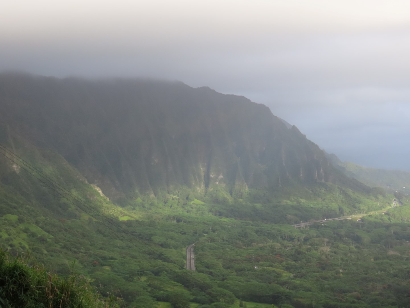 Nuuana Pali Lookout north of Honolulu 11 of 13 (#0138)
