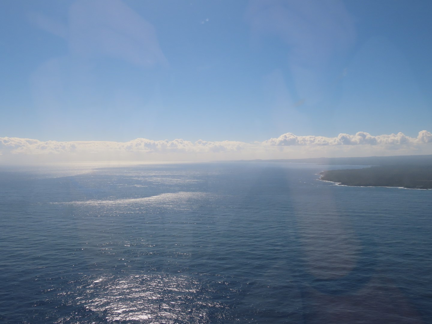 Looking for Whales off the Big Island of Hawaii  4 of  7 (#0525)