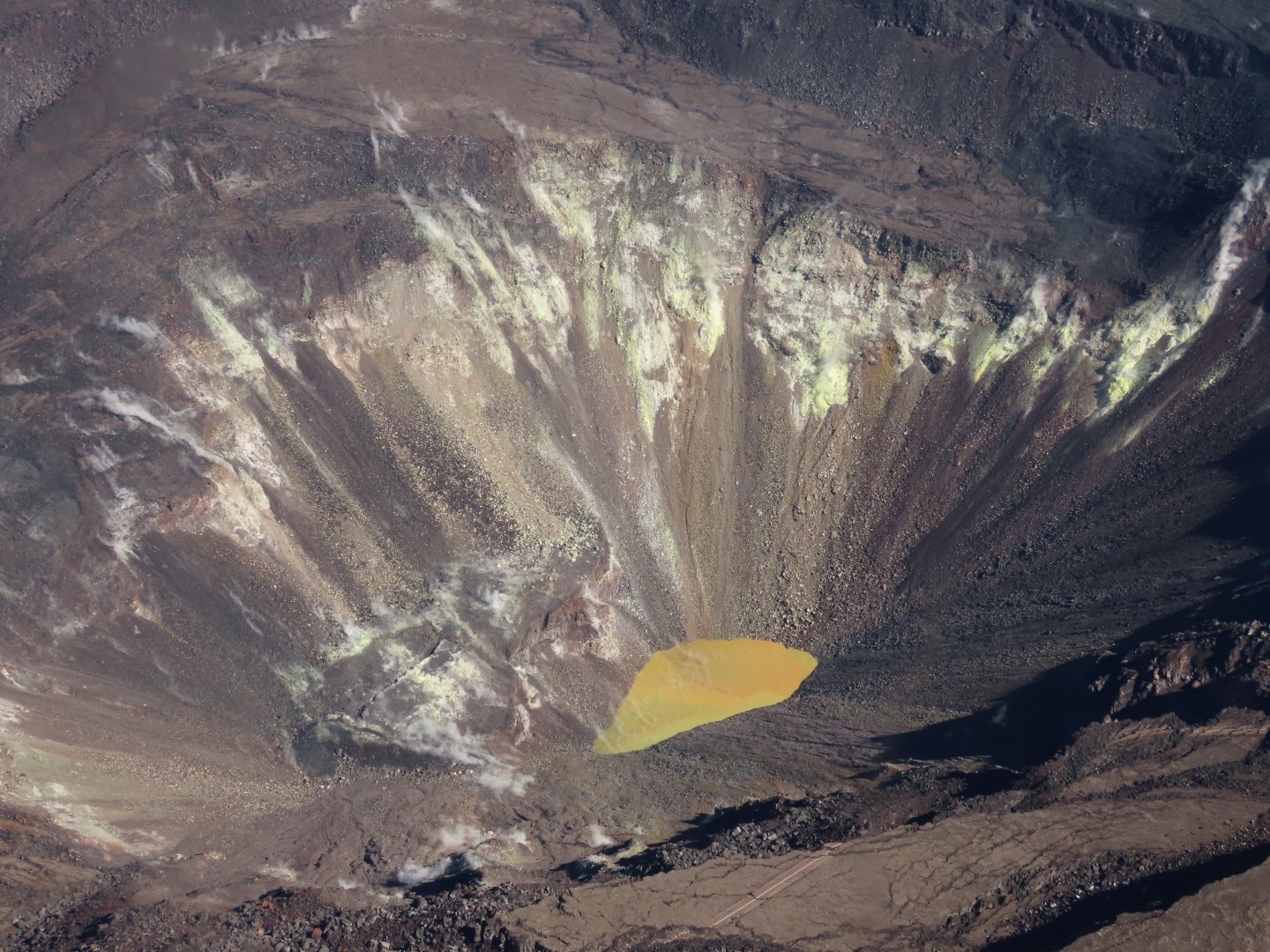 Touring the old Lava Beds of the Big Island of Hawaii 18 of 38 (#0566)