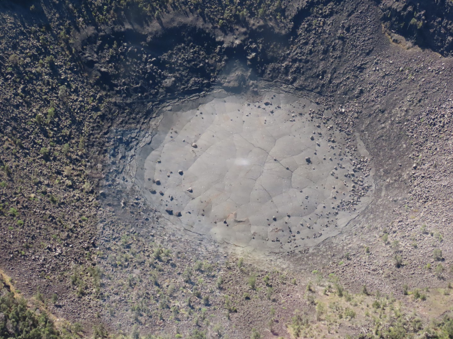 Touring the old Lava Beds of the Big Island of Hawaii 23 of 38 (#0571)