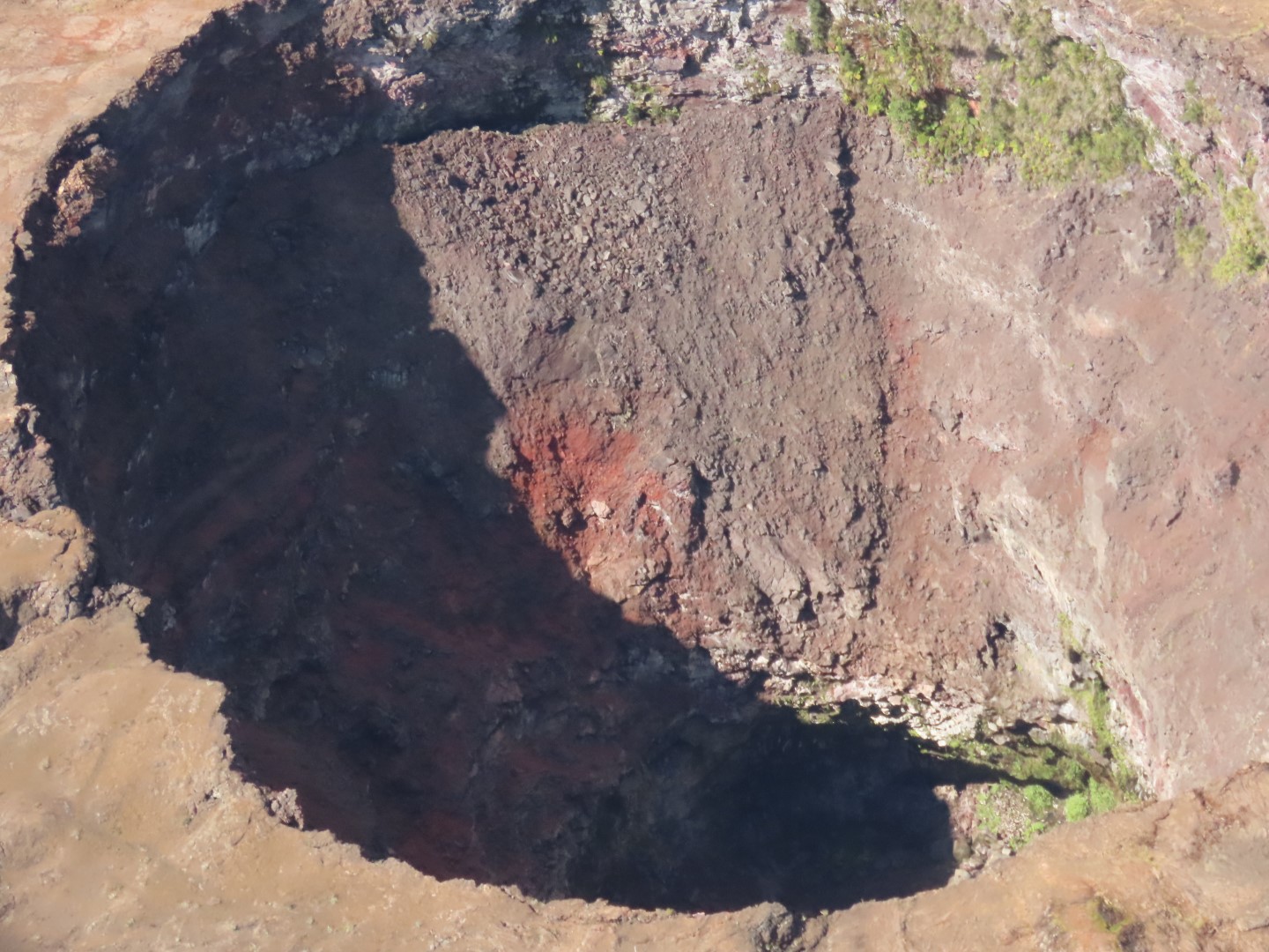 Touring the old Lava Beds of the Big Island of Hawaii 24 of 38 (#0573)