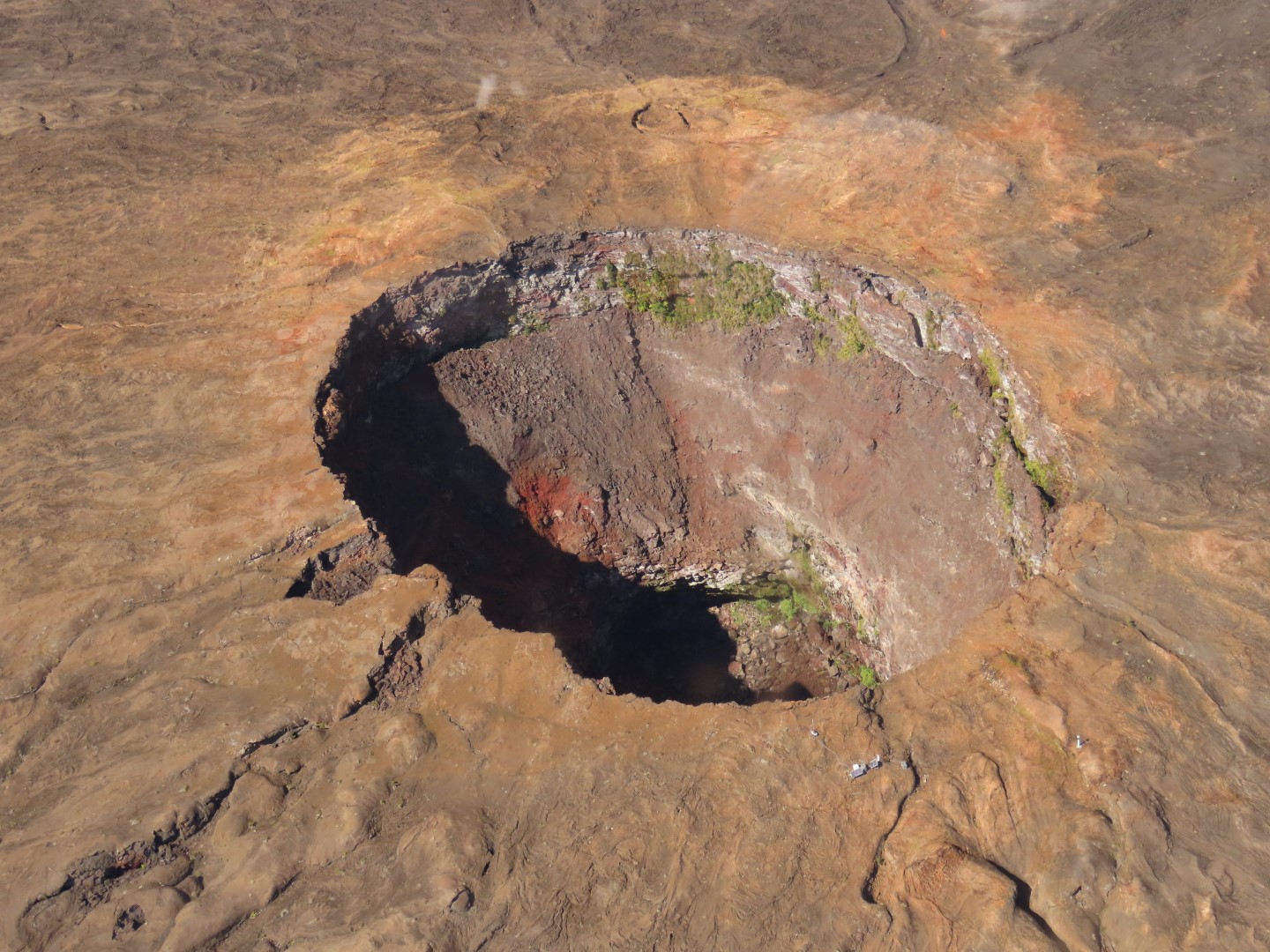 Touring the old Lava Beds of the Big Island of Hawaii 25 of 38 (#0574)