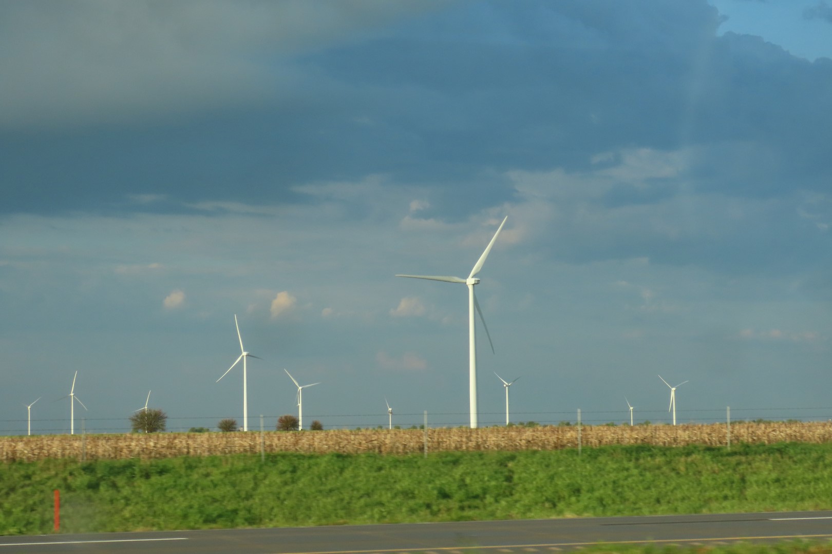 Along the Highways in Western Kansas  3 of  5 (#1291)