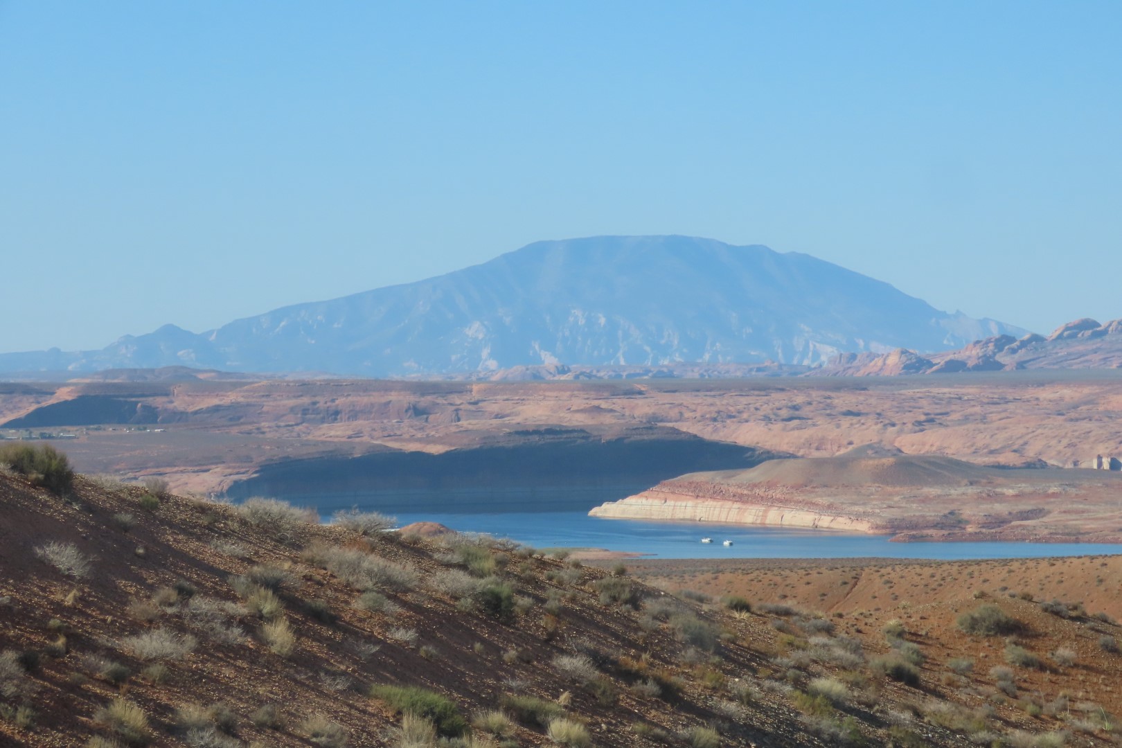Glen Canyon and Lake Powell in Utah  4 of  6 (#1967)