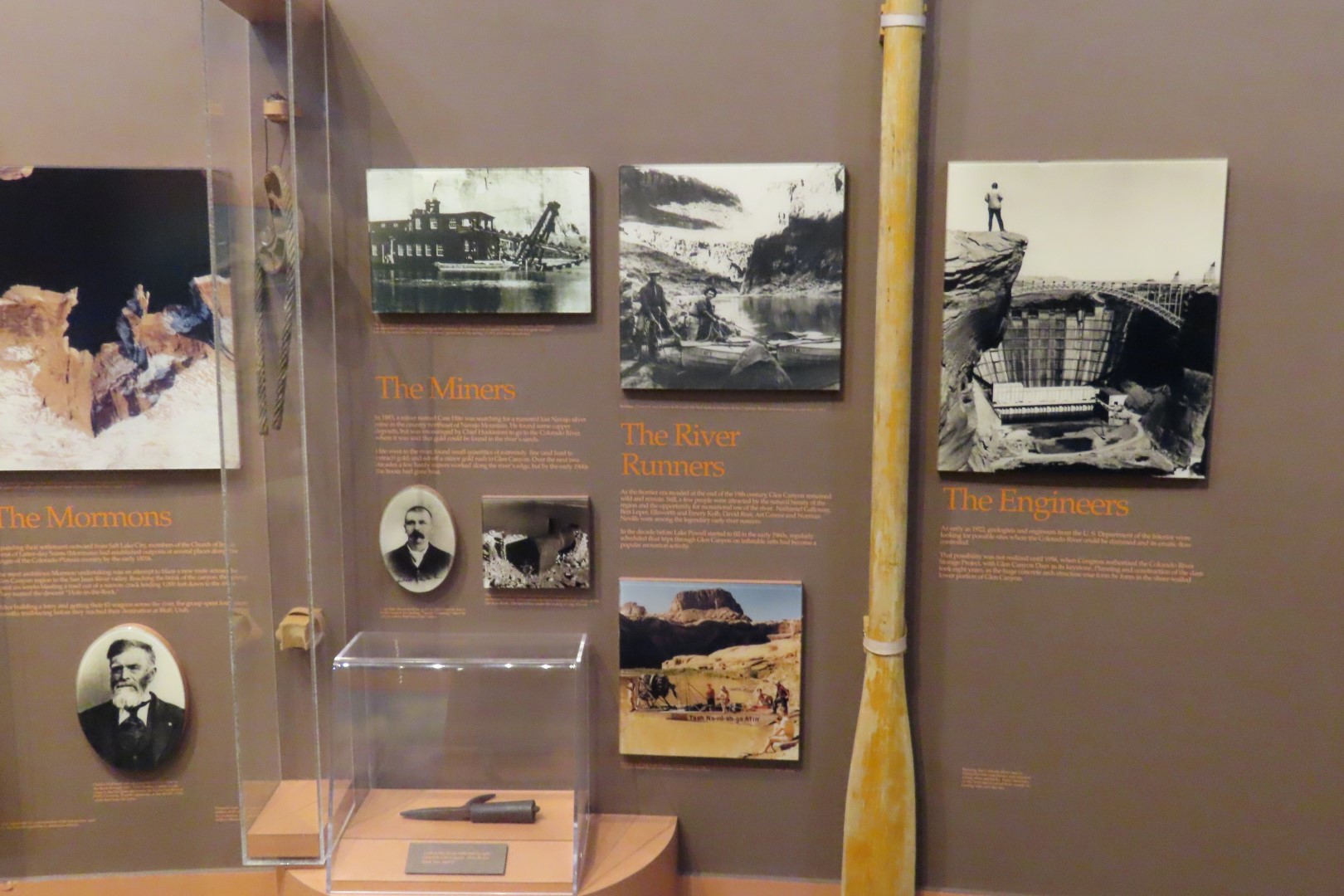 Glen Canyon Visitor Center in Utah 11 of 23 (#1975)