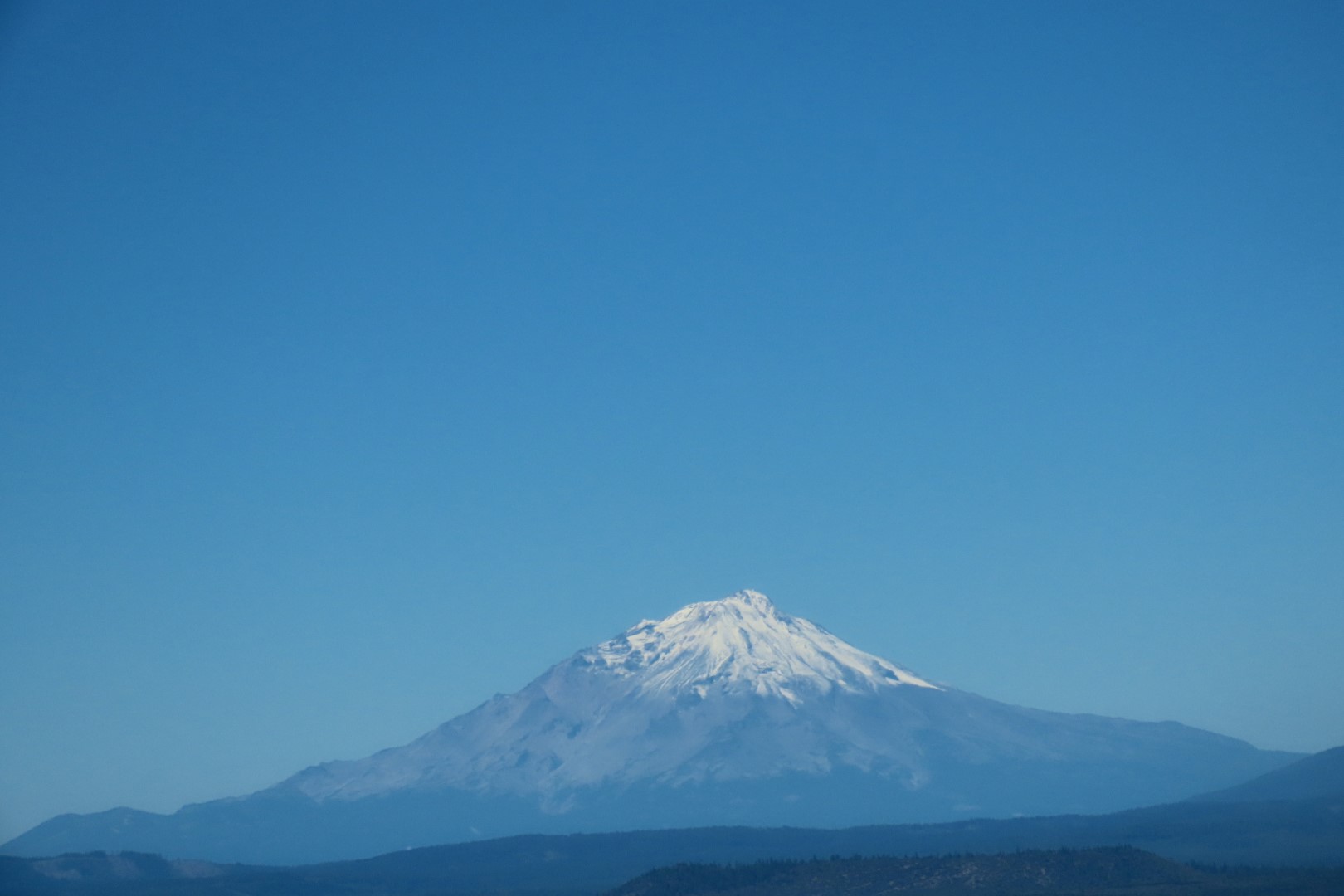 Mount Shasta looking east to west  4 of  5 (#2366)