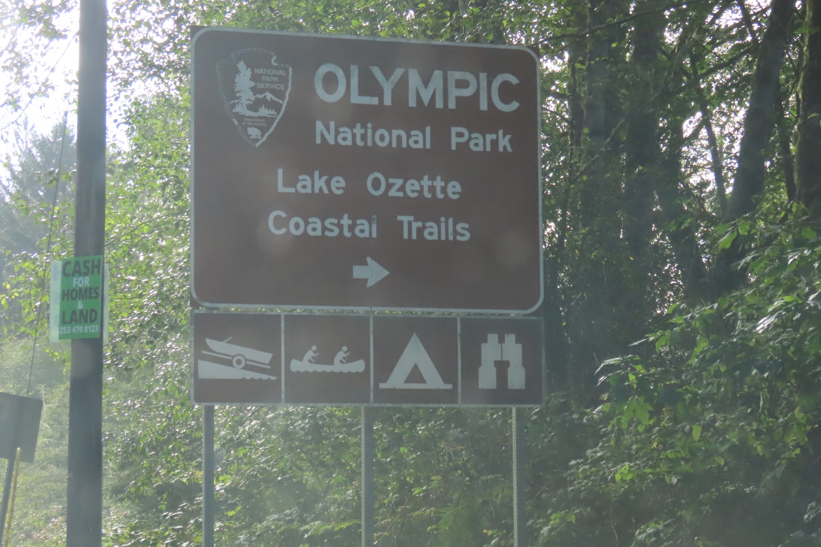 Sign in northwest Washington for the Olympic National Park  1 of 1 (#2594)