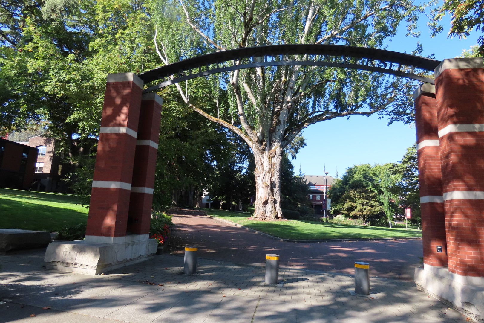 Seattle Pacific University  2 of  8 (#2662)