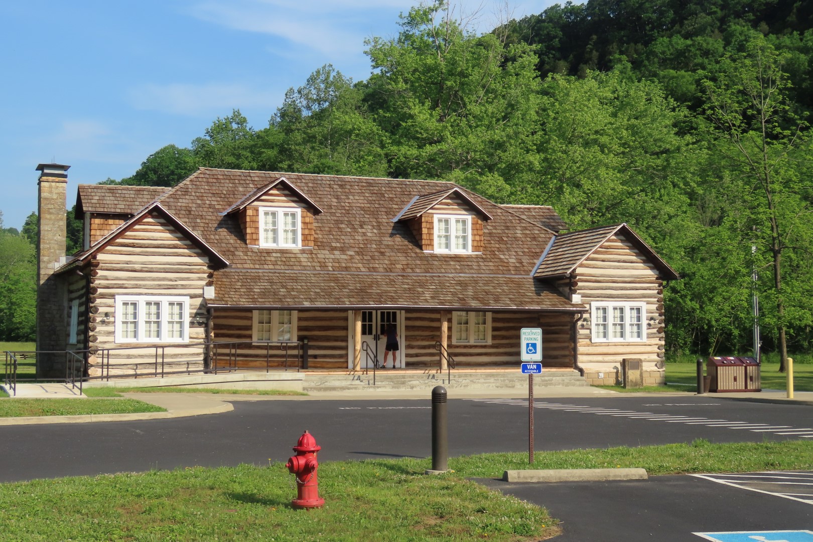 Lincoln Boyhood Home od  1 of  2 (#3640)