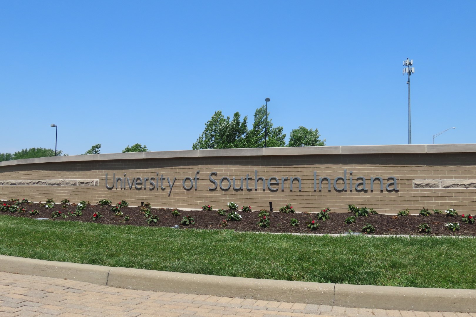 University of Southern Indiana  1 of  2 (#3755)