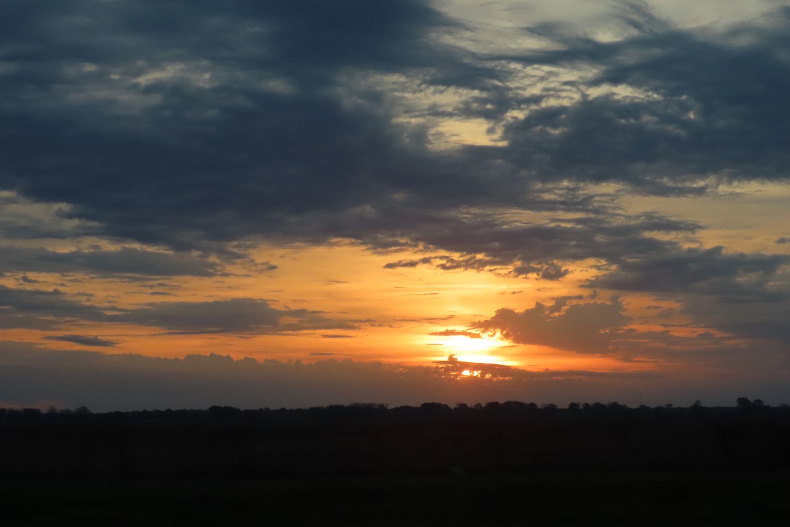 Louisiana sunrise before Cane River Creole National Historic Park  1 of  3 (#5033)