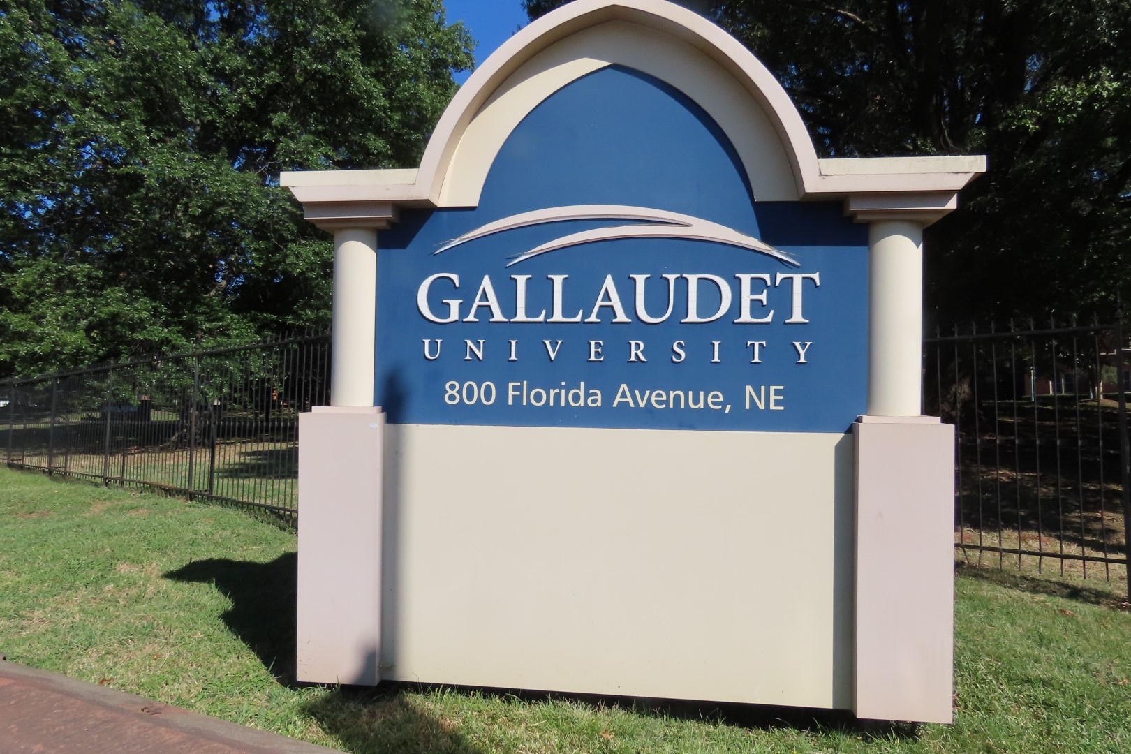 D.C. Colleges: Trinity, Gallaudette and University of D.C.  6 of  8 (#6672)