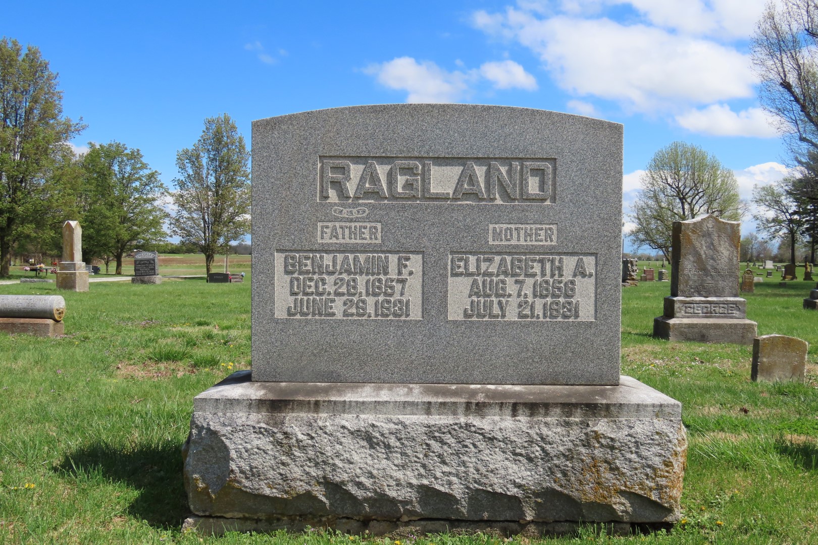 Tamaroa Cemetery  9 of 18 (#7424)