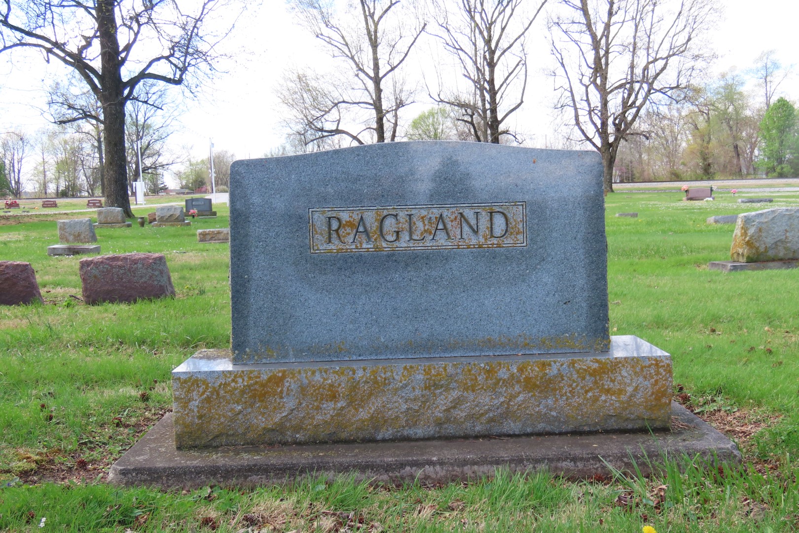 Tamaroa Cemetery 11 of 18 (#7426)