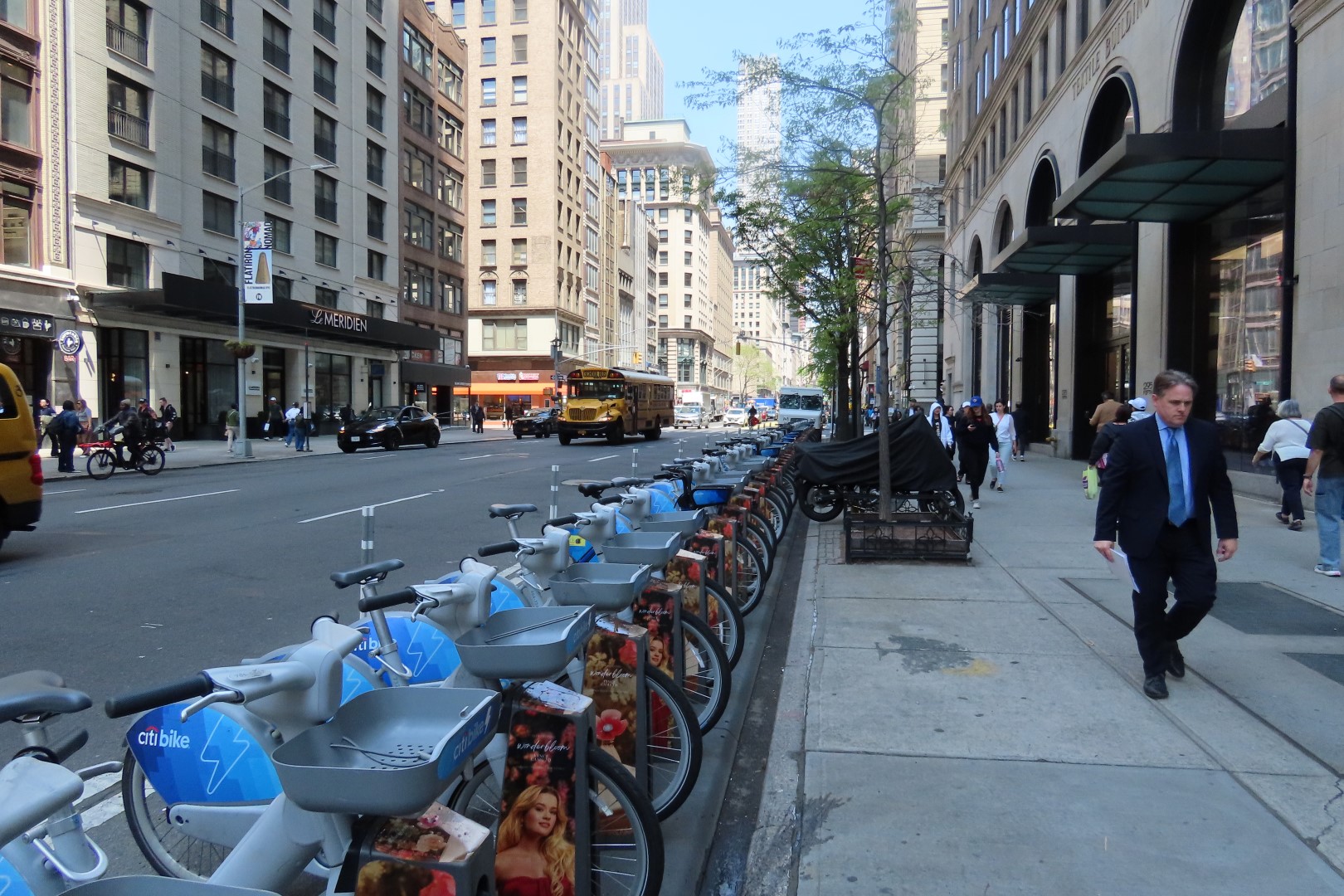 Rent-a-Bicycle  1 of  1 (#7799) onmouseover=