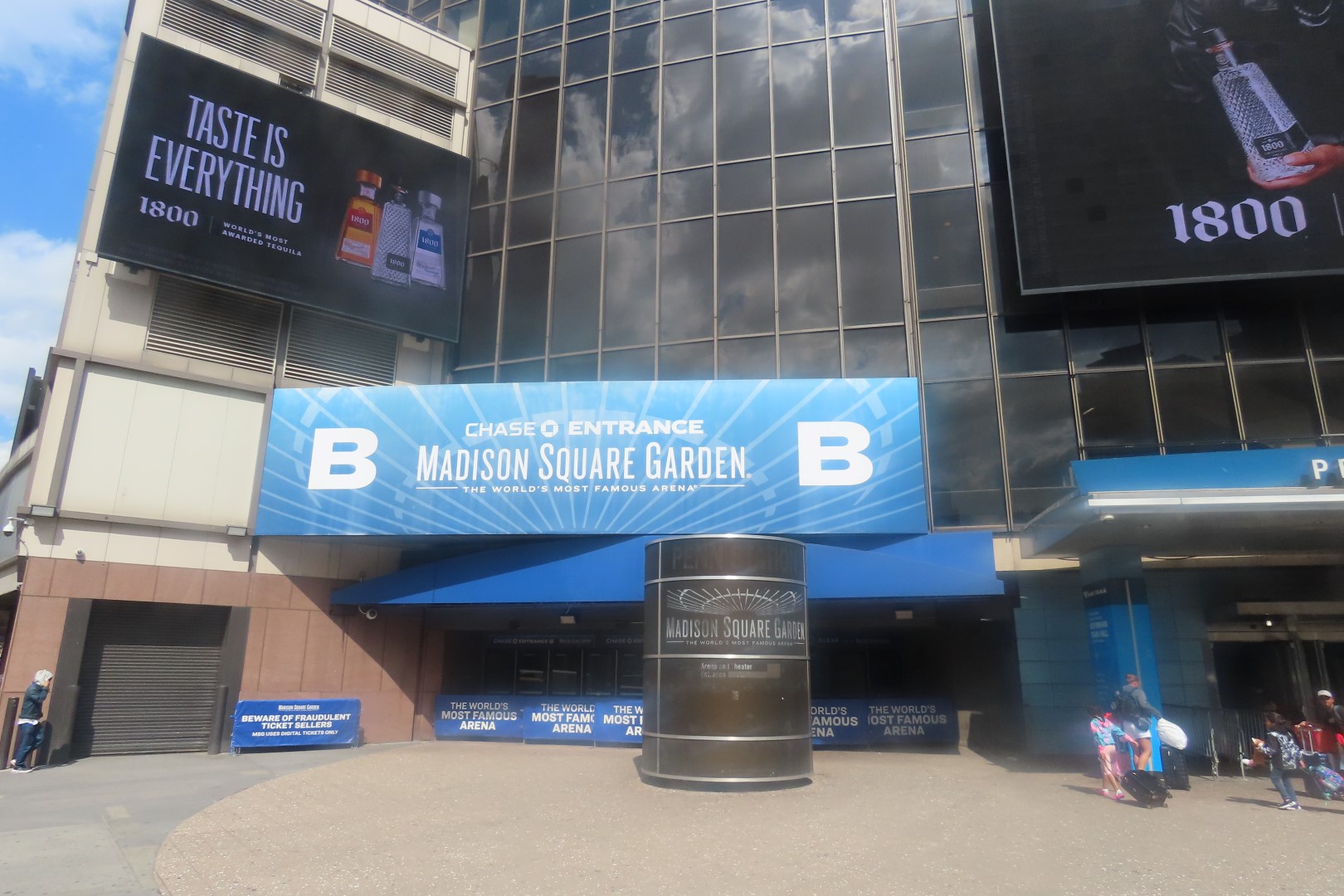 Madison Square Garden Arena  1 of  1 (#7821) onmouseover=