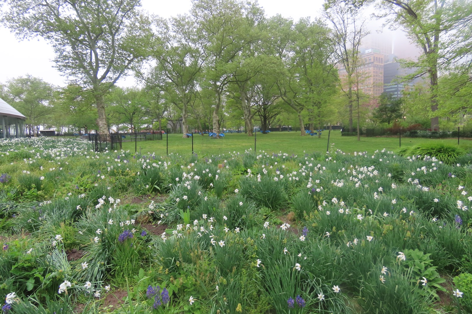 The Battery Park  3 of  5 (#7834) onmouseover=